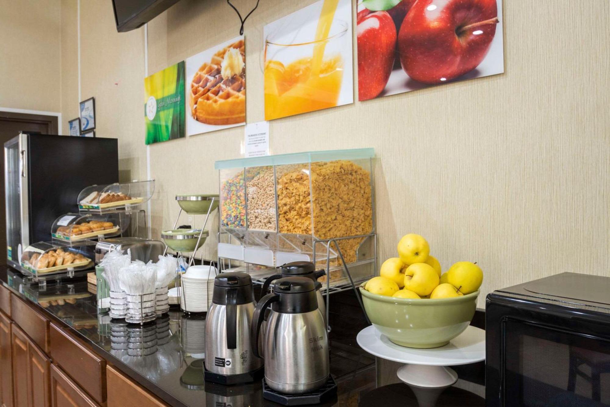 Quality Suites Hickory South Zewnętrze zdjęcie