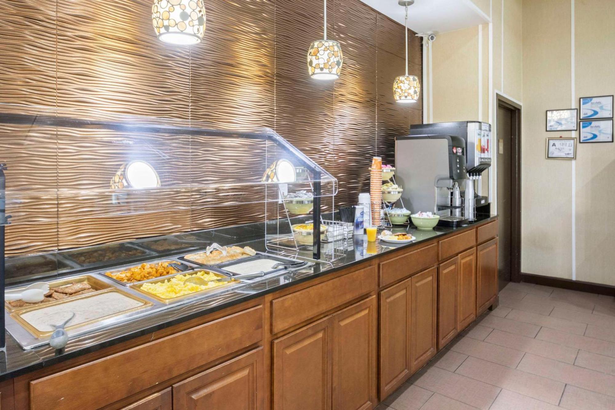 Quality Suites Hickory South Zewnętrze zdjęcie