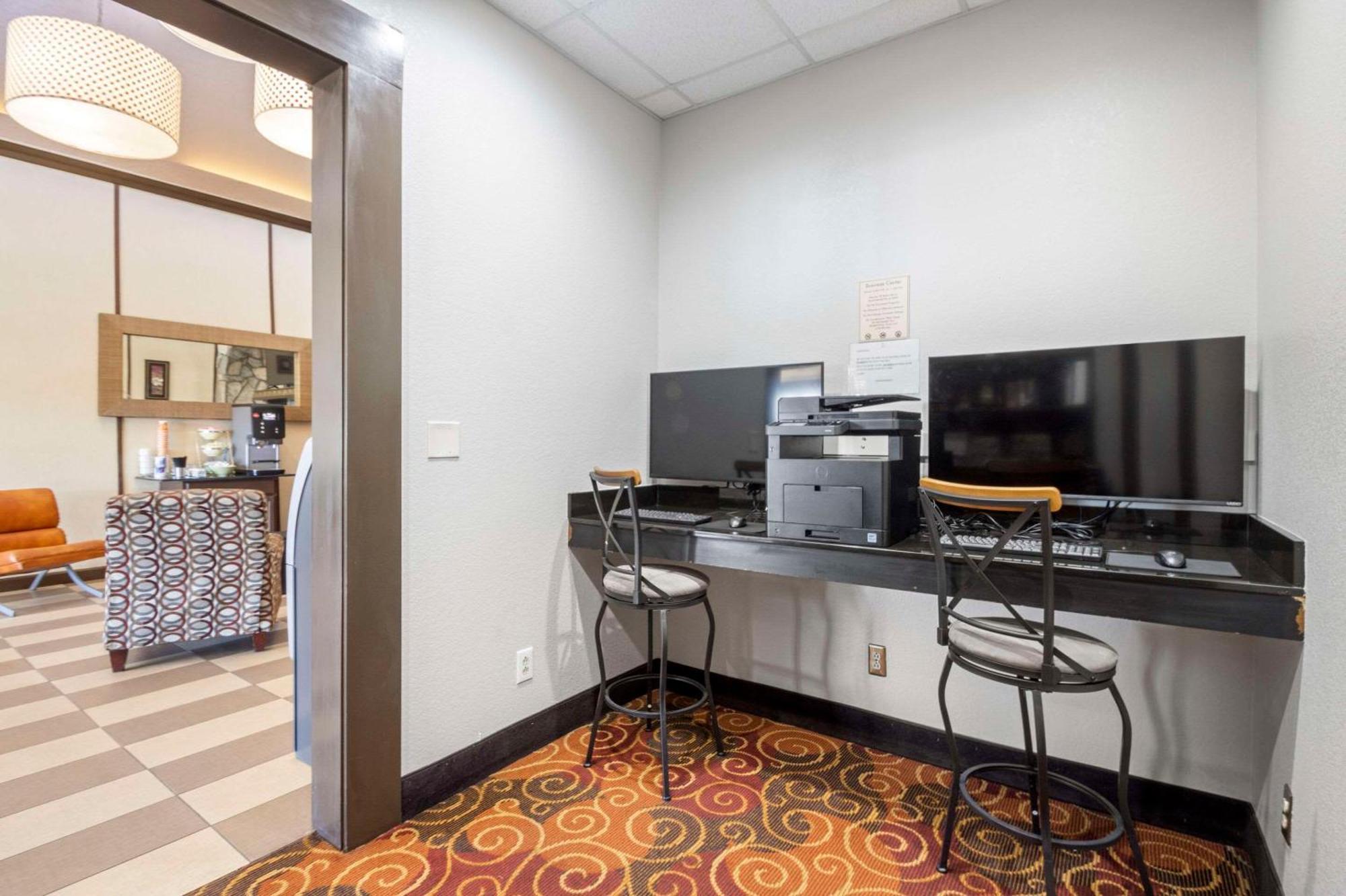 Quality Suites Hickory South Zewnętrze zdjęcie